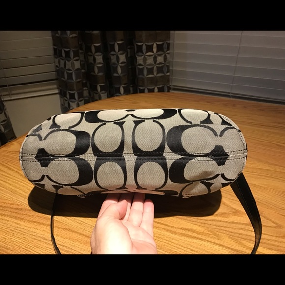 Coach Crossbody Black/gray Messenger Logo Lock Bag - Picture 4 of 8